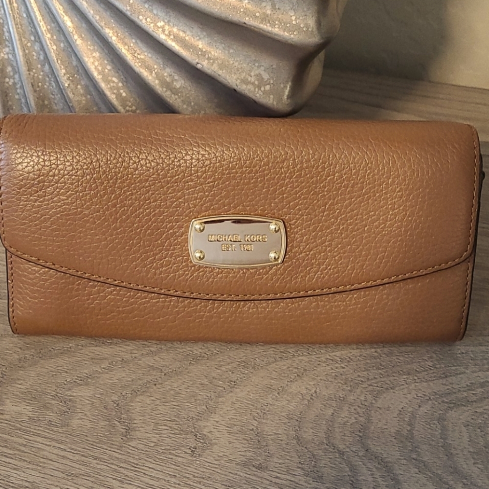 Michael Kors camel color wallet
